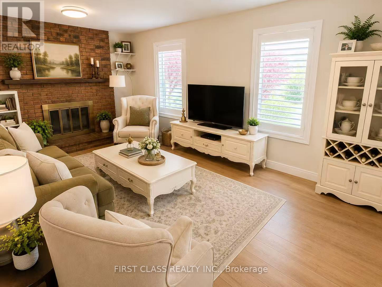 2360 CREDIT VALLEY ROAD - 16