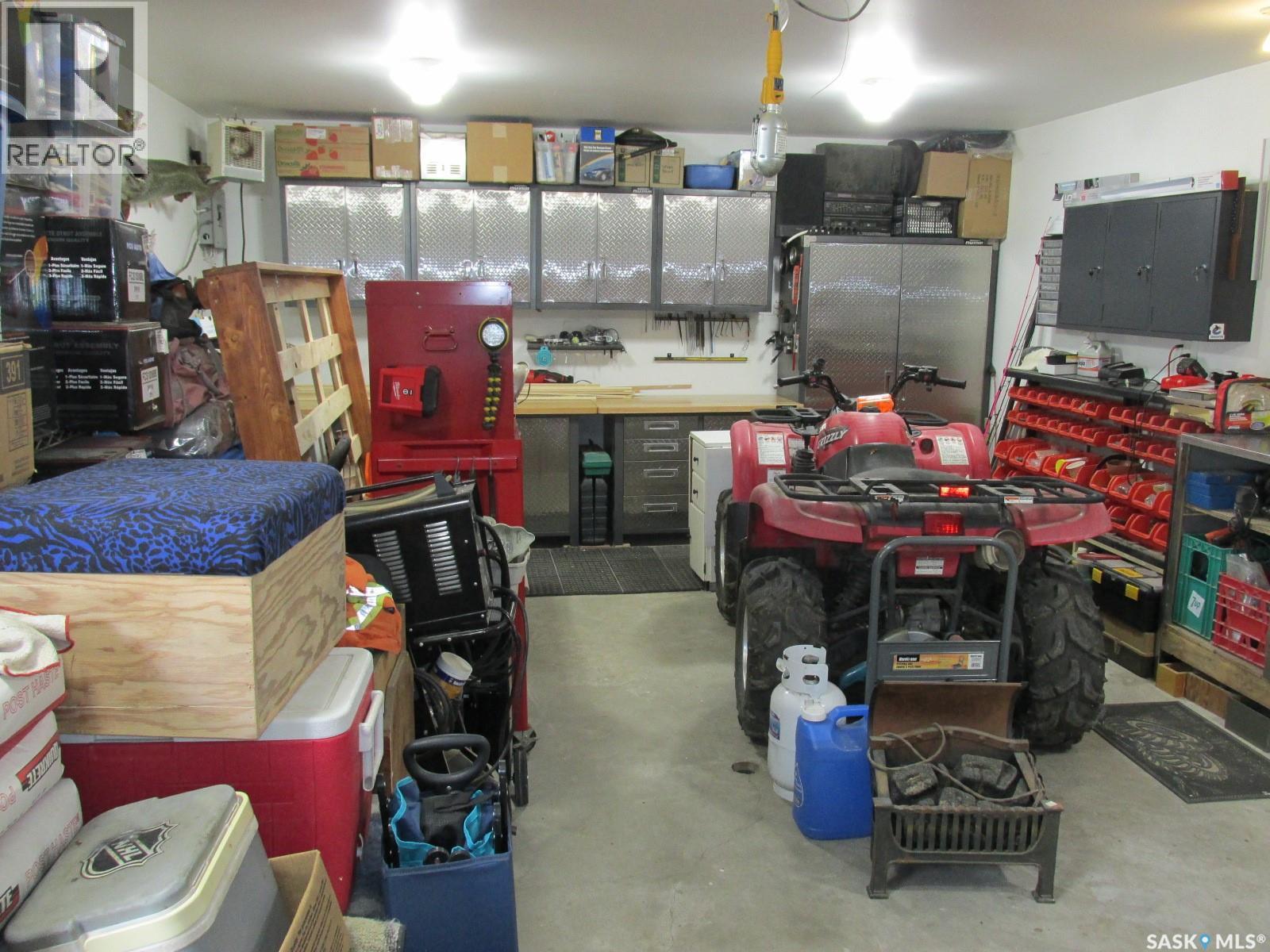 701 Pine DRIVE - 40