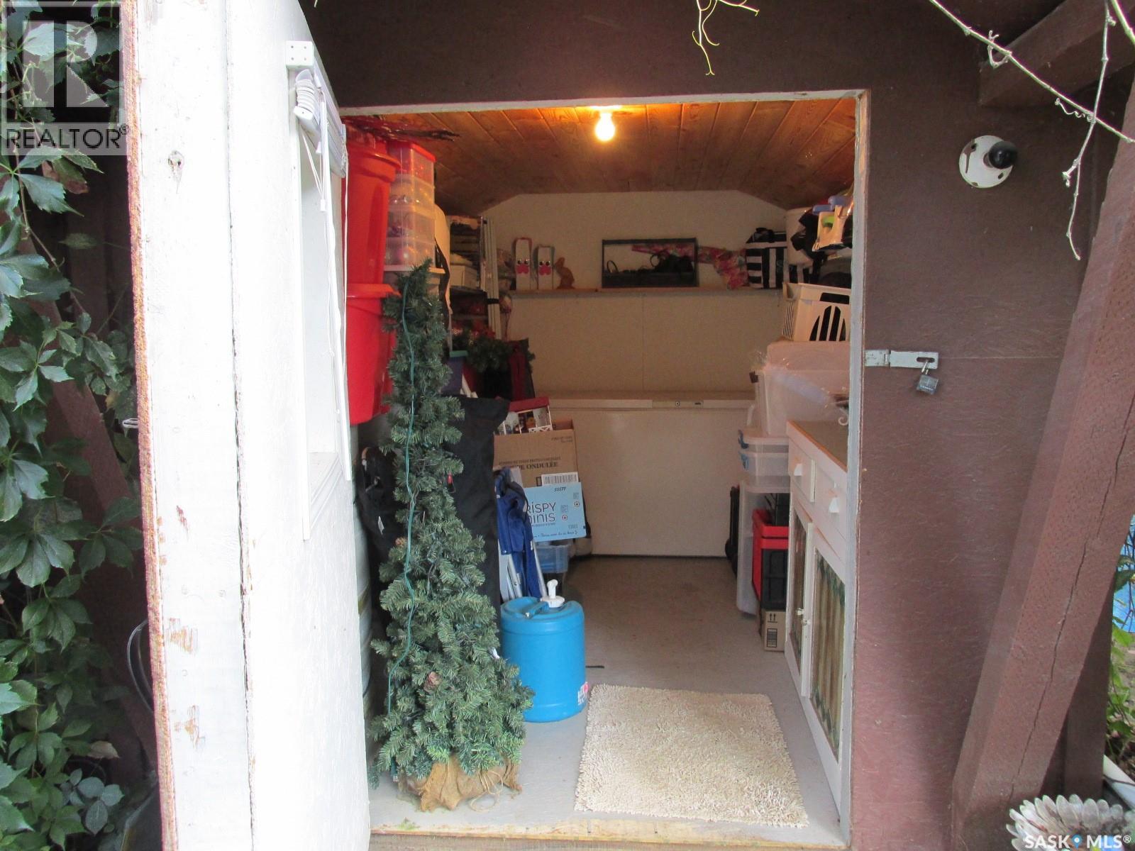 701 Pine DRIVE - 42