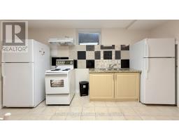 95 Pleasant View Drive, Toronto, ON M2J3R2 Photo 8