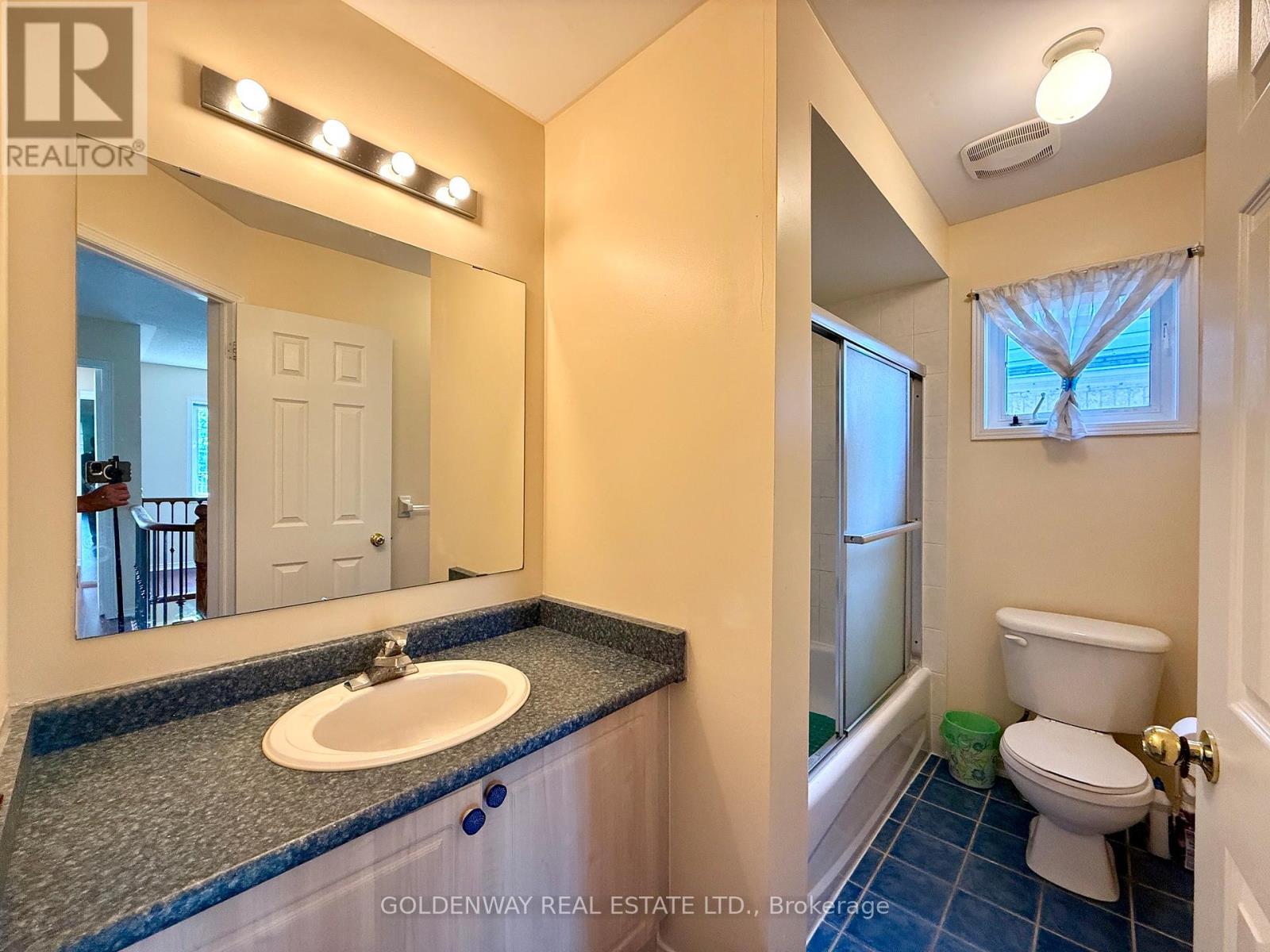 20 GREEN ASH TERRACE - 17