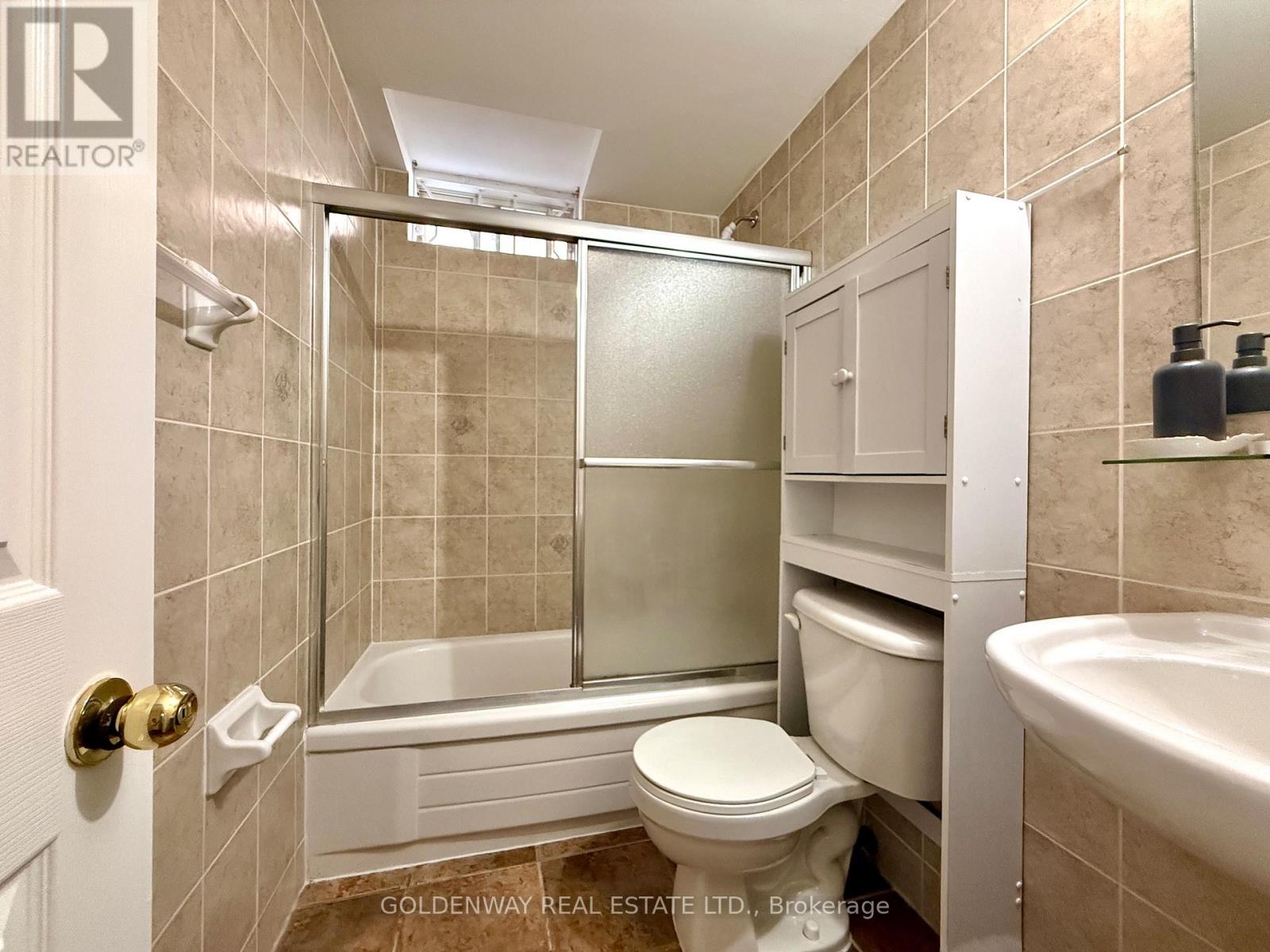 20 GREEN ASH TERRACE - 24