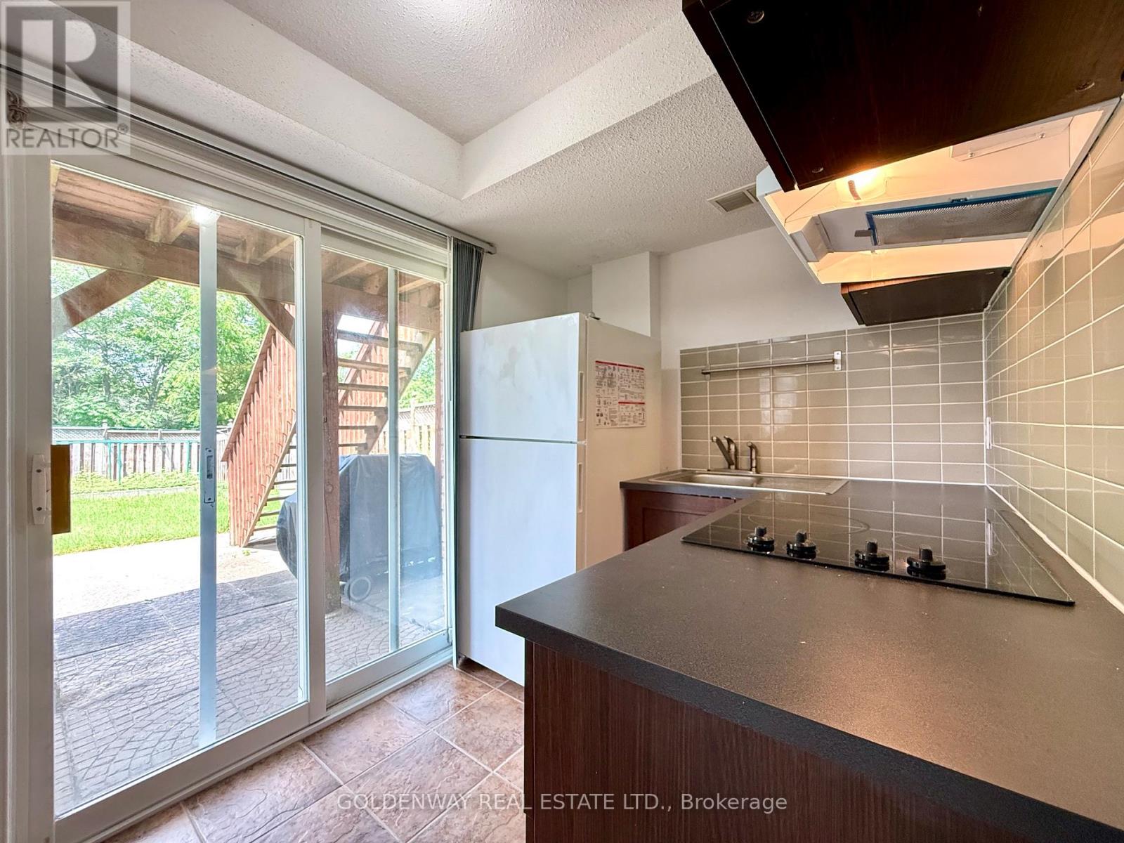 20 GREEN ASH TERRACE - 27