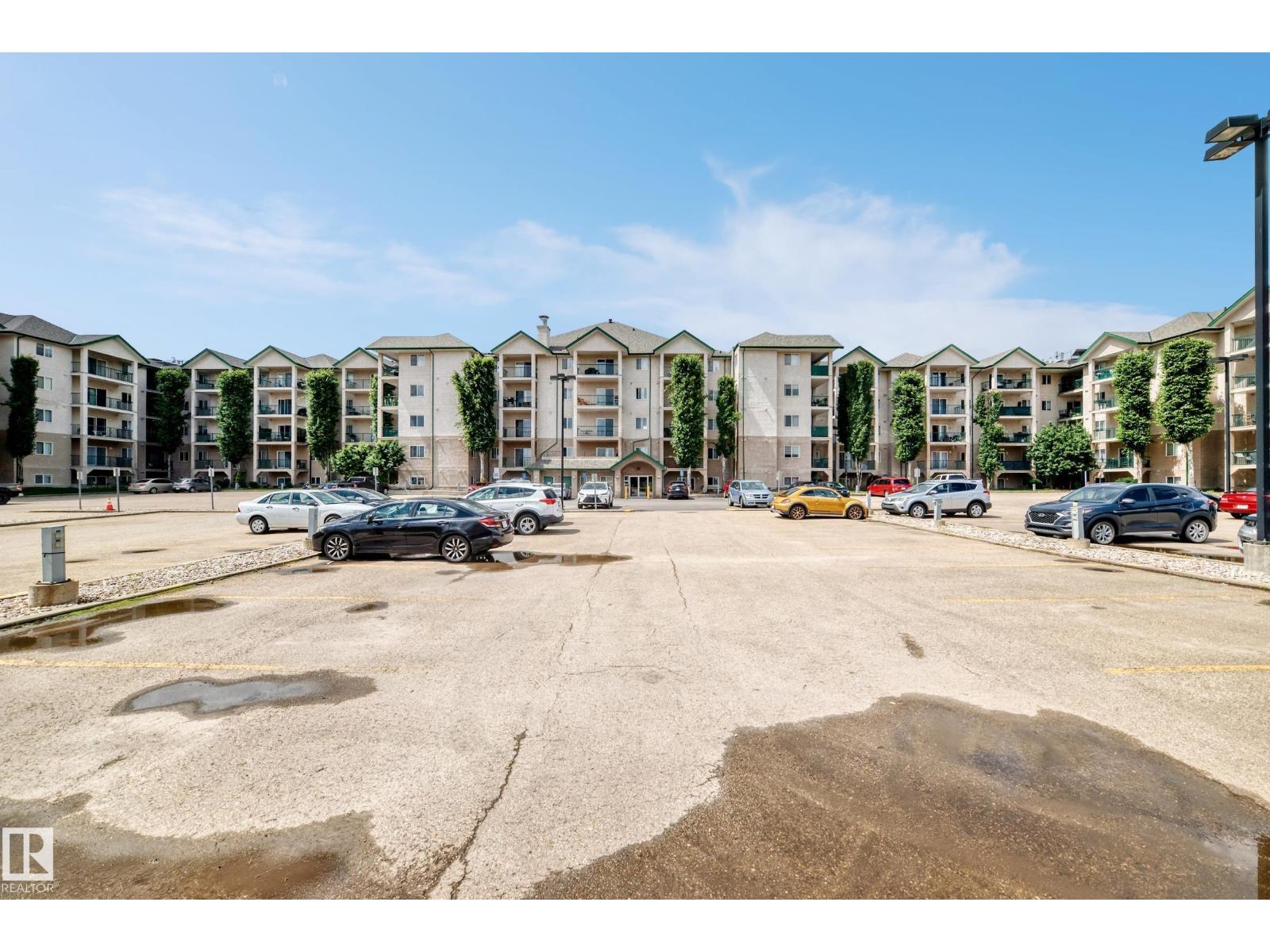 #221 11325 83 ST NW - 44