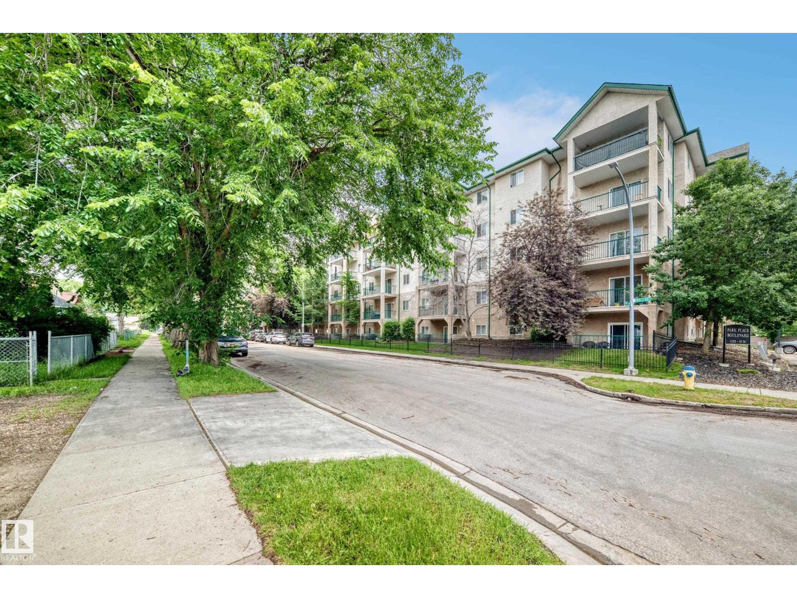 #221 11325 83 ST NW - 47