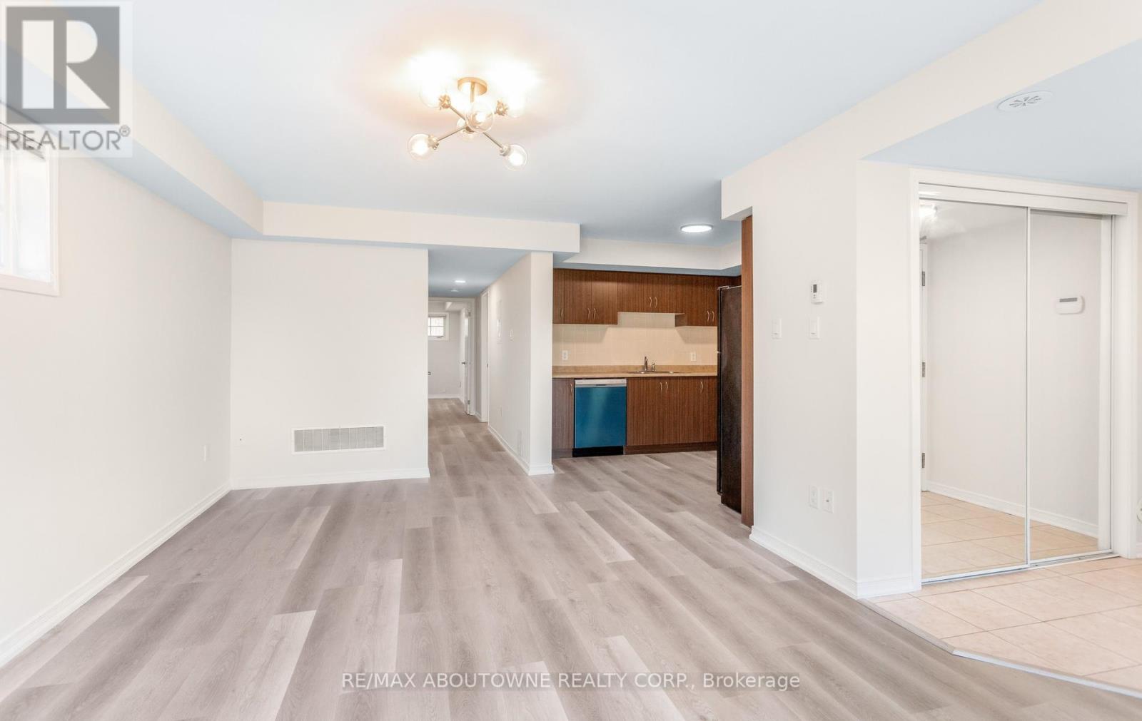 #1 2441 GREENWICH DRIVE - 20