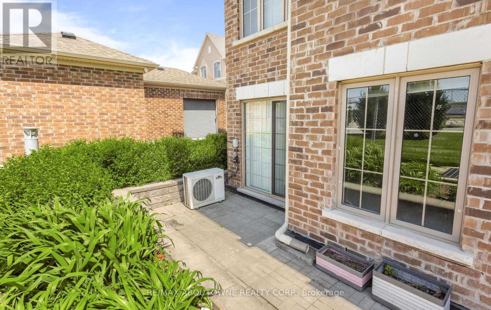 #1 2441 GREENWICH DRIVE - 13