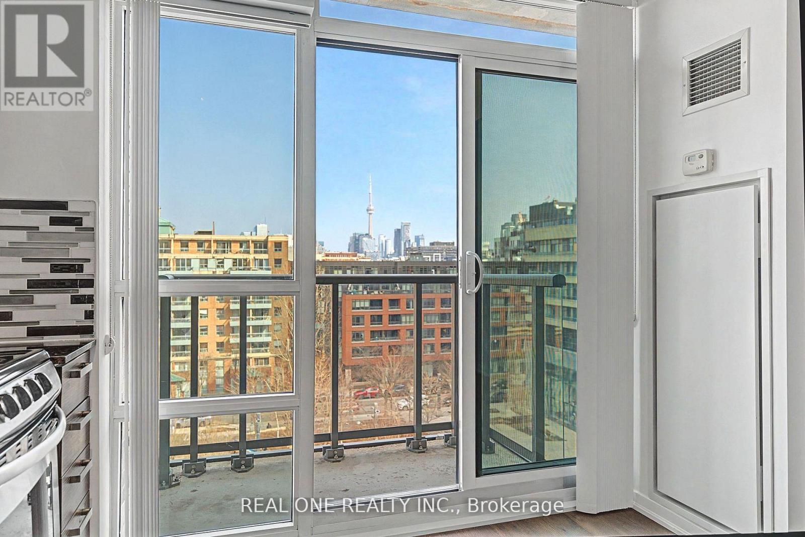#846 68 ABELL STREET - 13