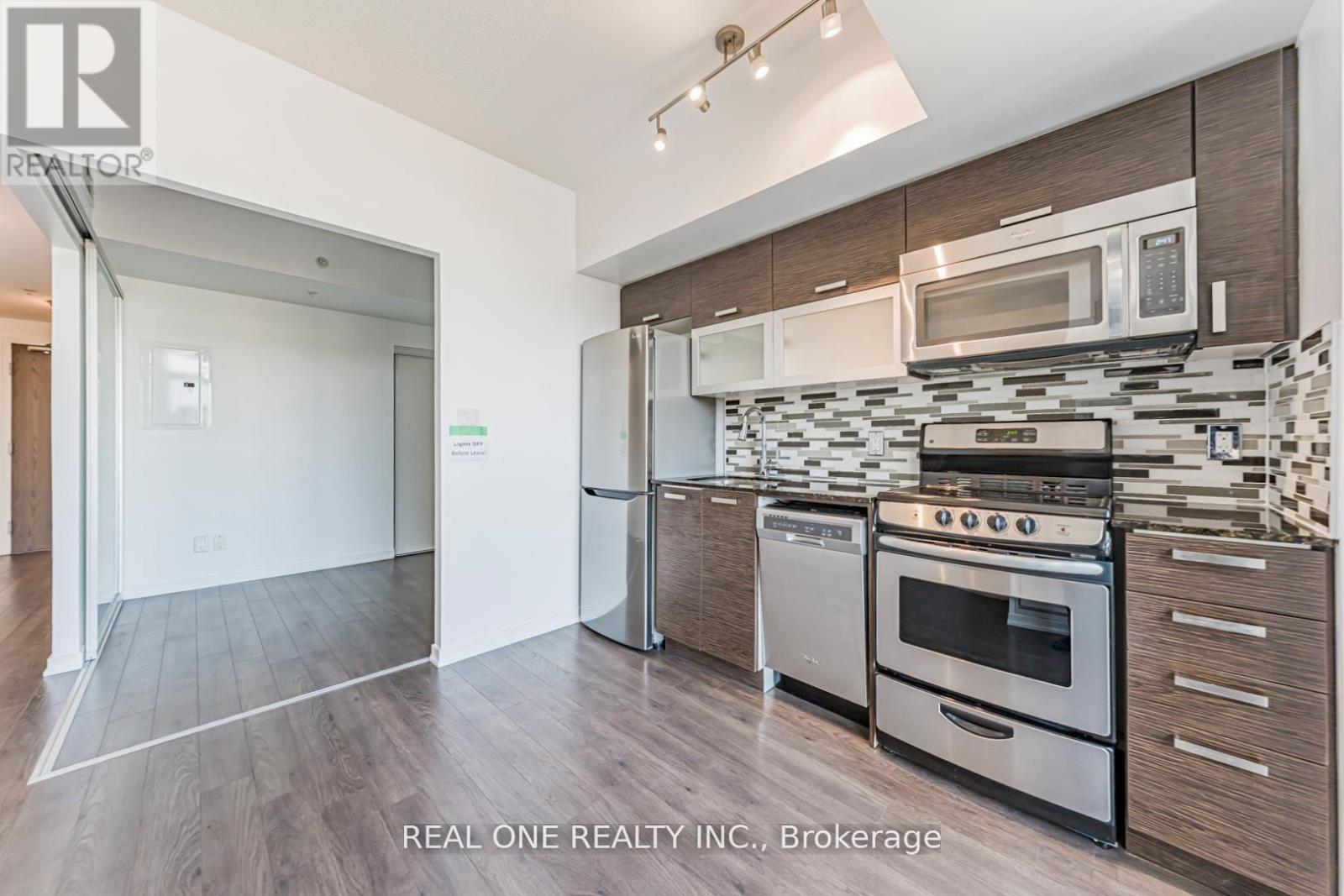#846 68 ABELL STREET - 8
