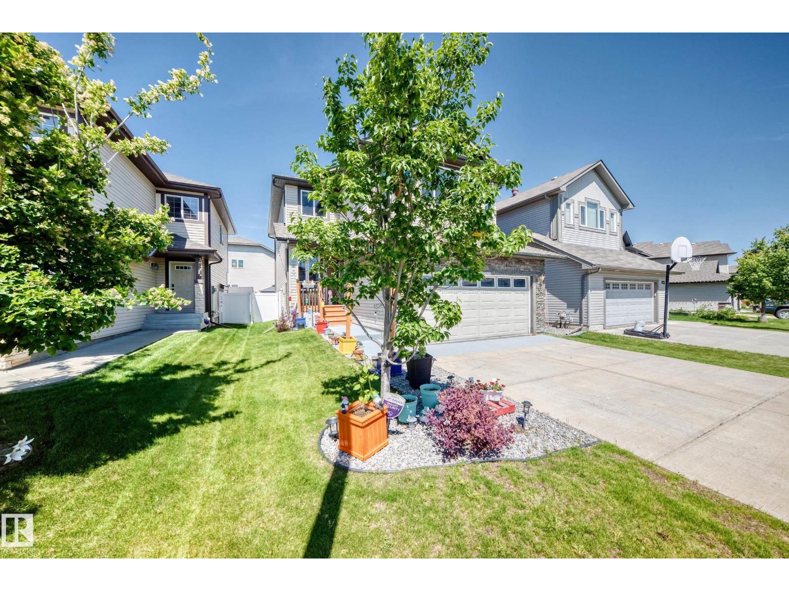 12410 171A AV NW - 2