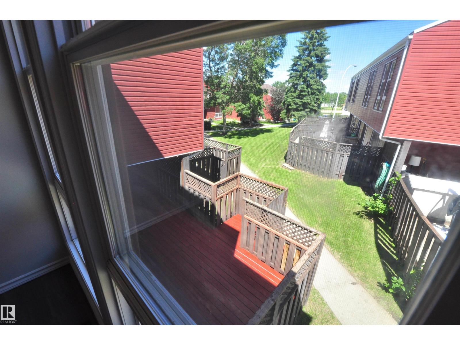 617 MILLBOURNE RD E NW - 20