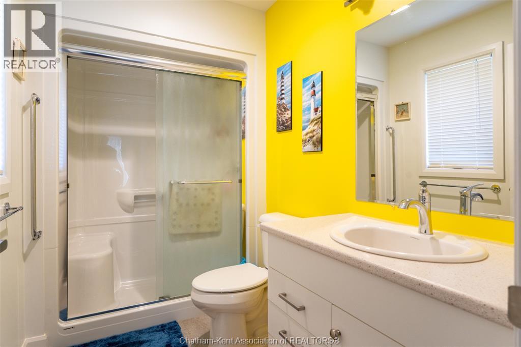 105 Moonstone CRESCENT - 25