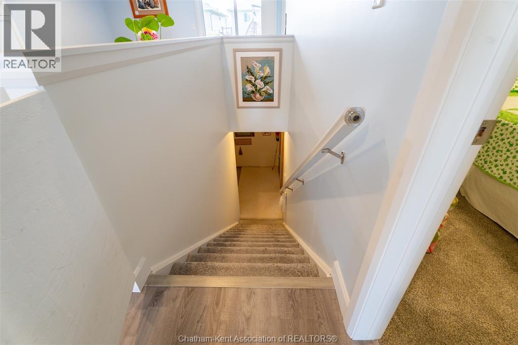 105 Moonstone CRESCENT - 28