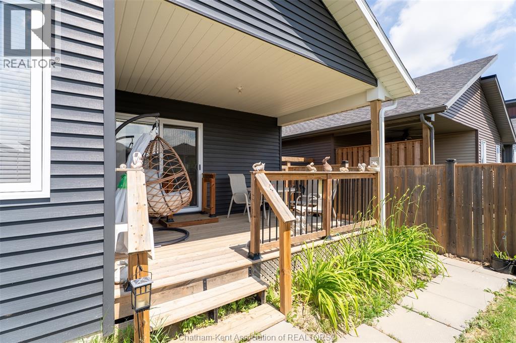 105 Moonstone CRESCENT - 36