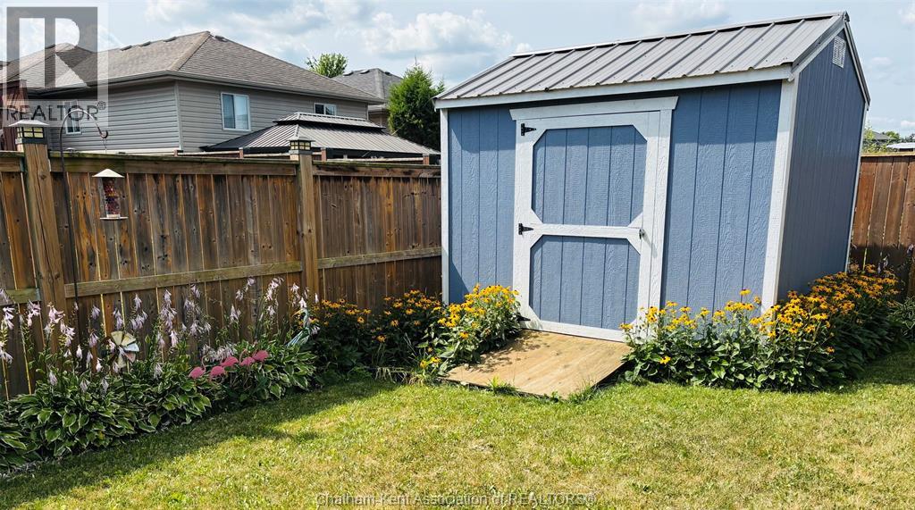 105 Moonstone CRESCENT - 37
