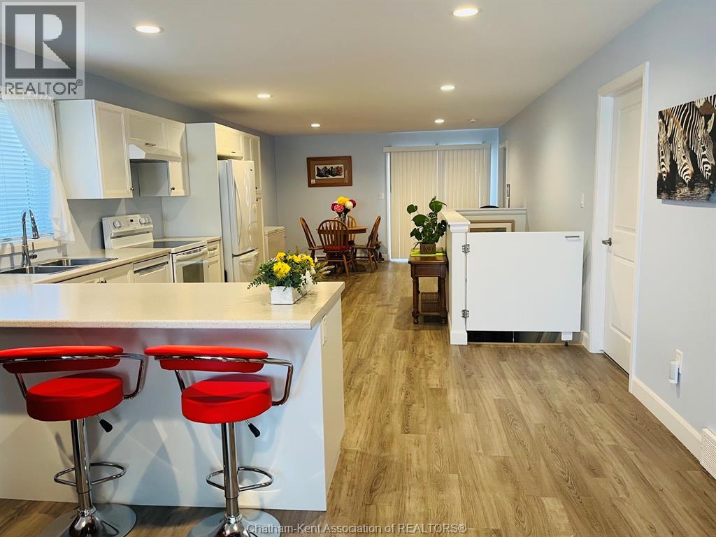 105 Moonstone CRESCENT - 6