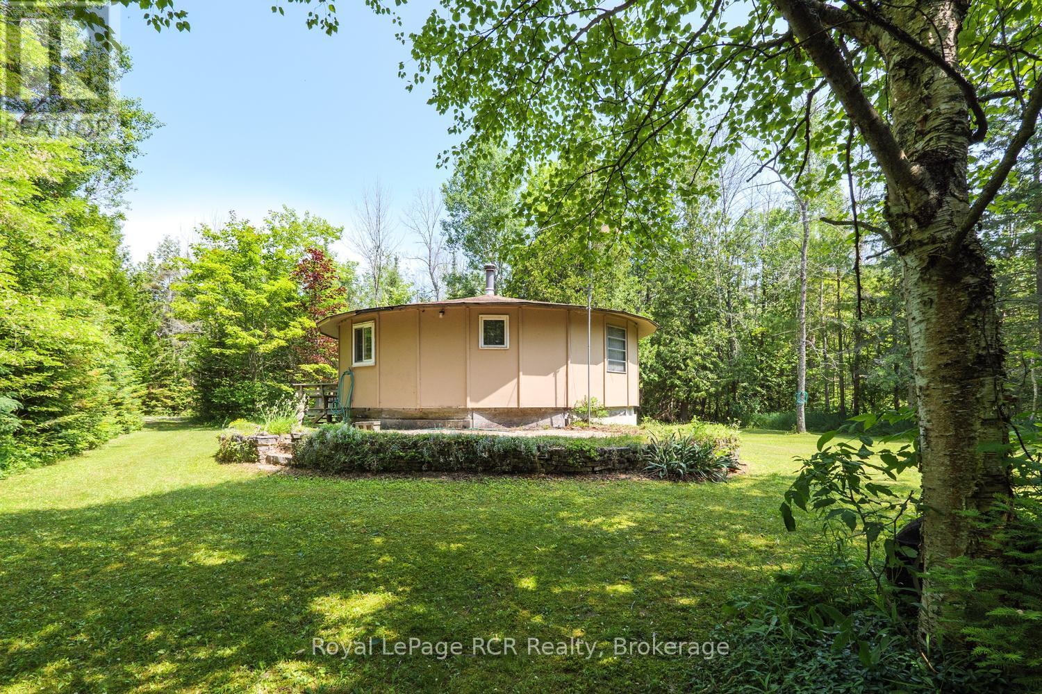 16 YOUNGS DRIVE - 31