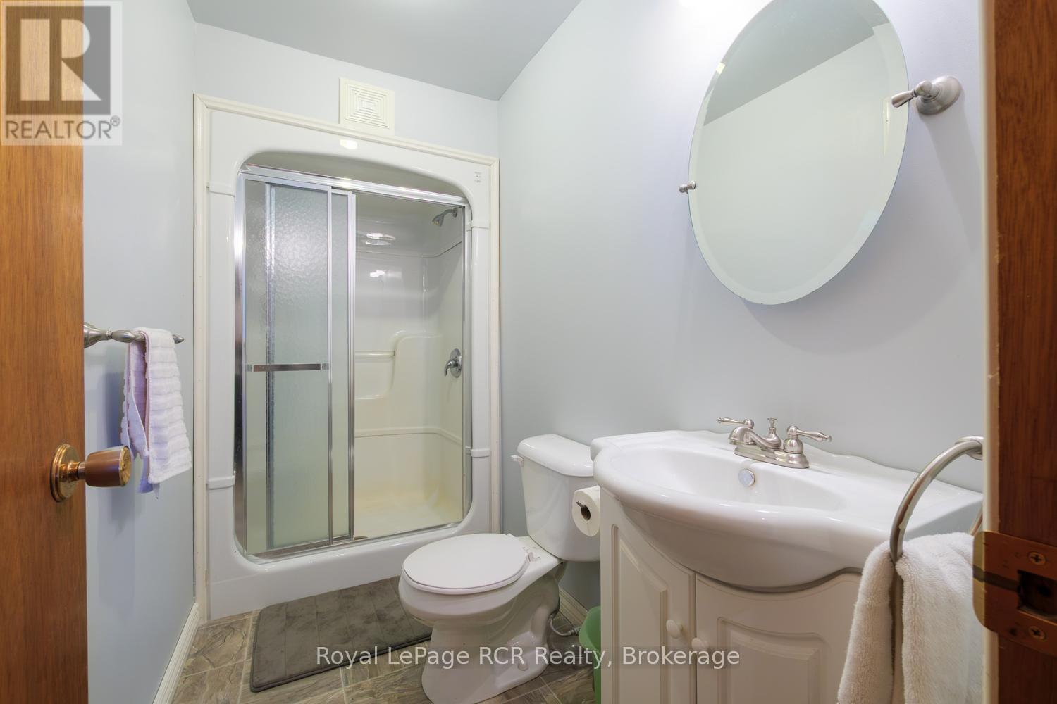 16 YOUNGS DRIVE - 24