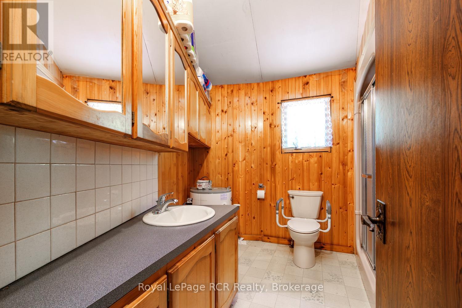 16 YOUNGS DRIVE - 43