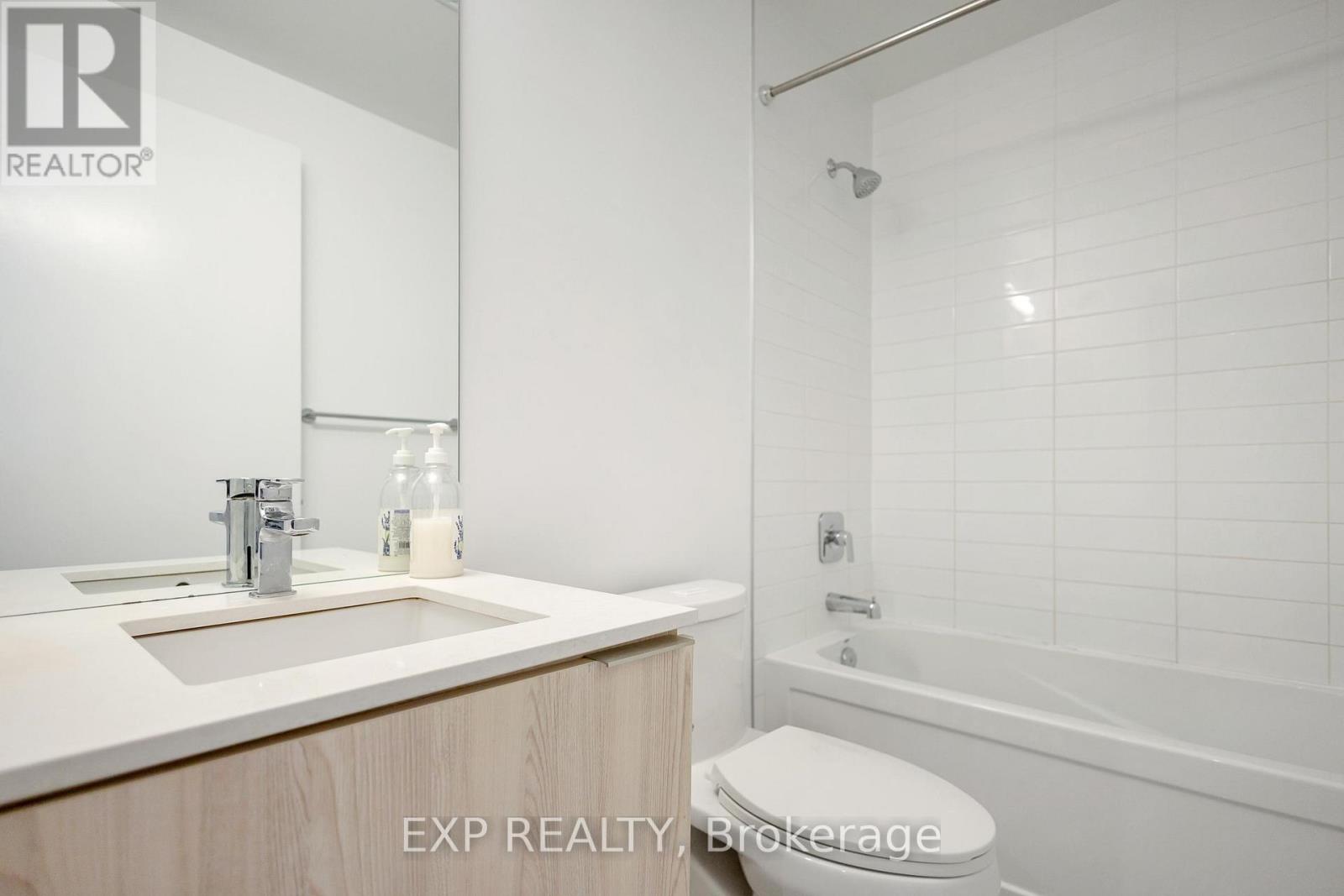 #2404 50 ORDNANCE STREET - 12