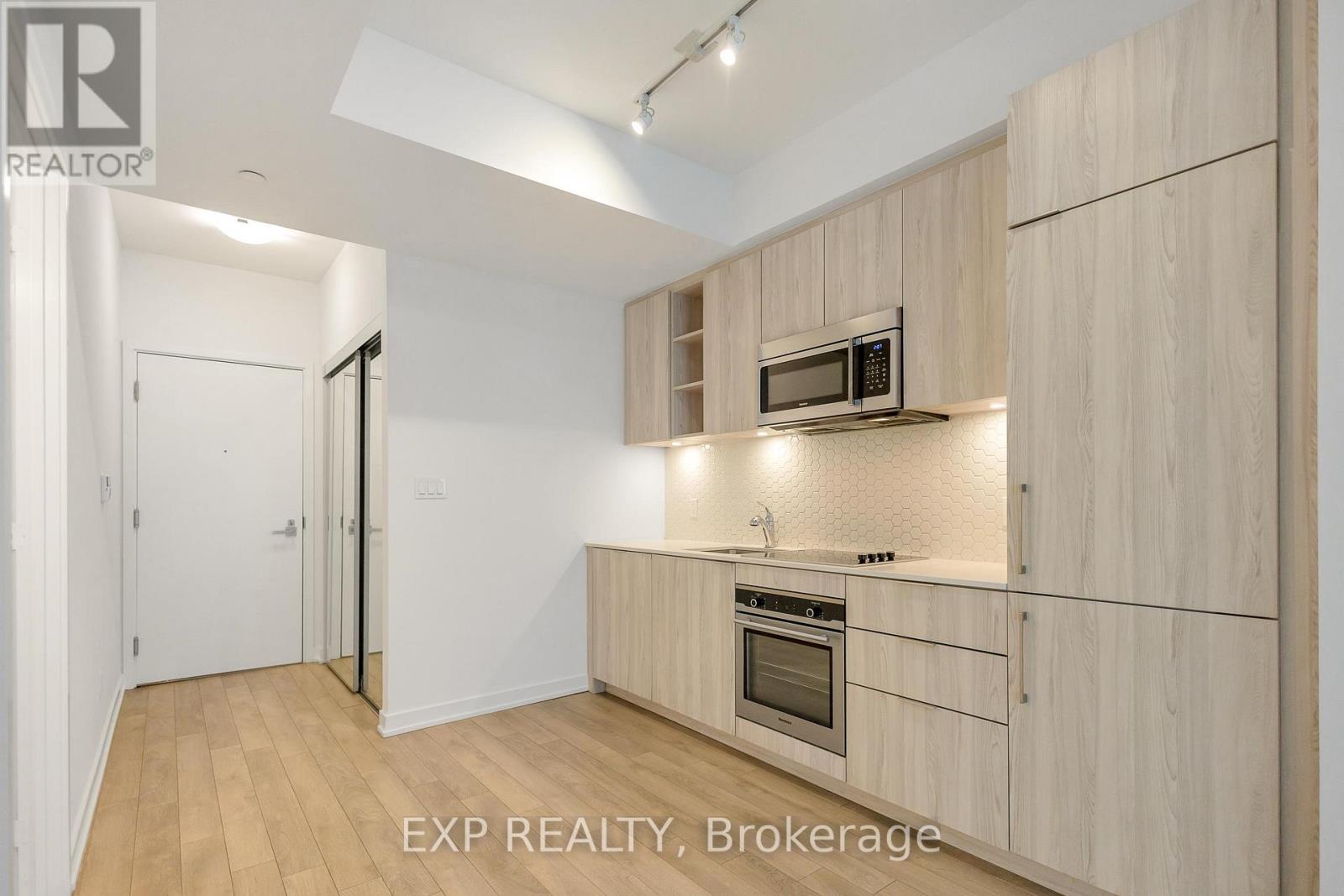 #2404 50 ORDNANCE STREET - 5