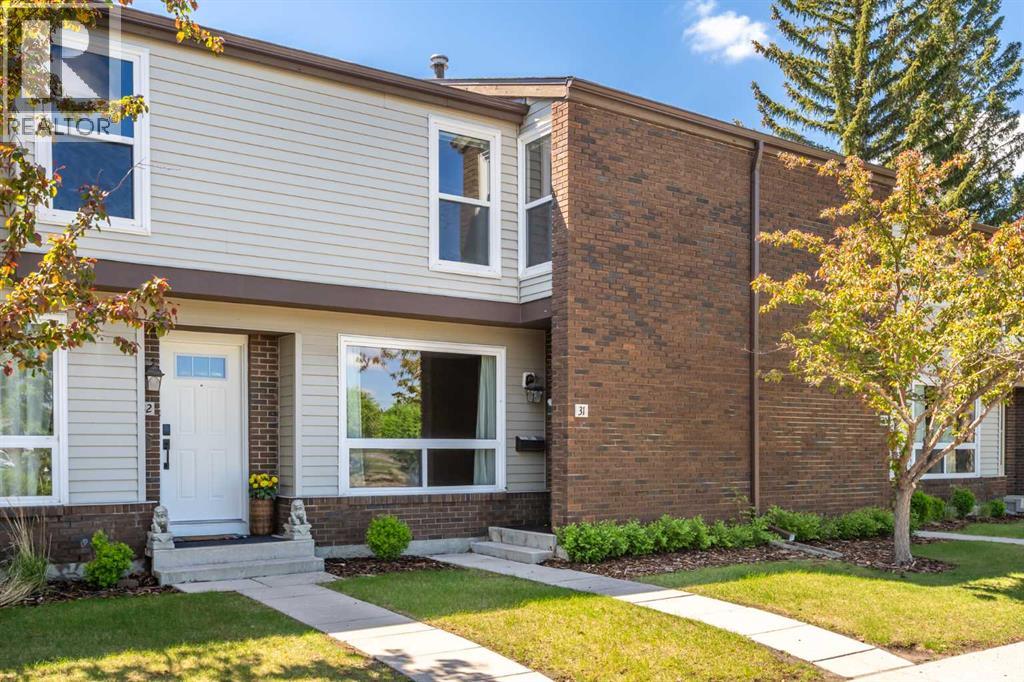 #31 5625 Silverdale Drive NW - 1