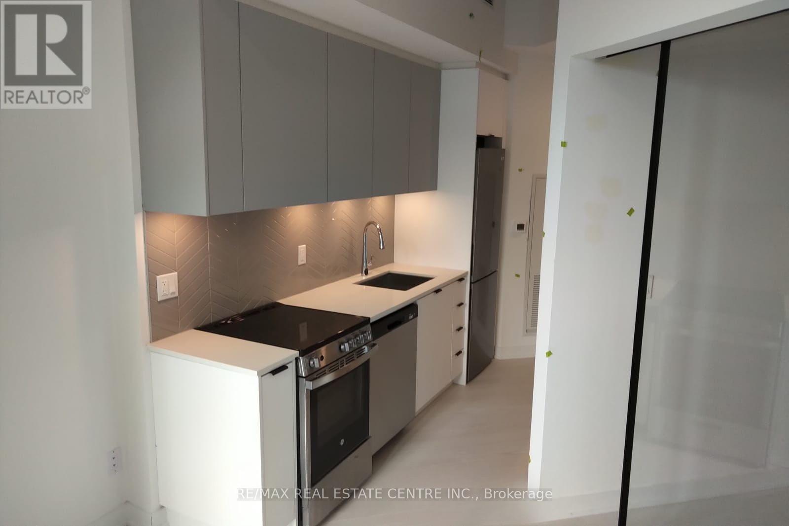 #514 57 BROCK AVENUE - Image 10