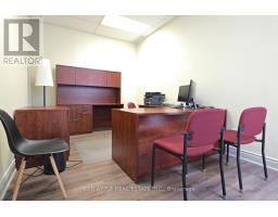 15 - 3045 Southcreek Road, Mississauga, ON L4X2E9 Photo 9