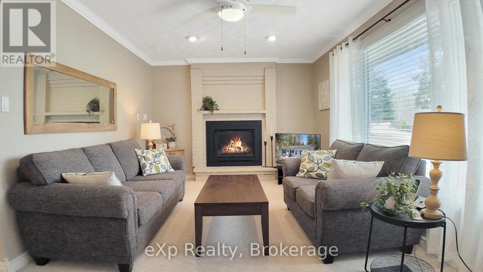 129 LAKE ROSALIND ROAD 1 - 14