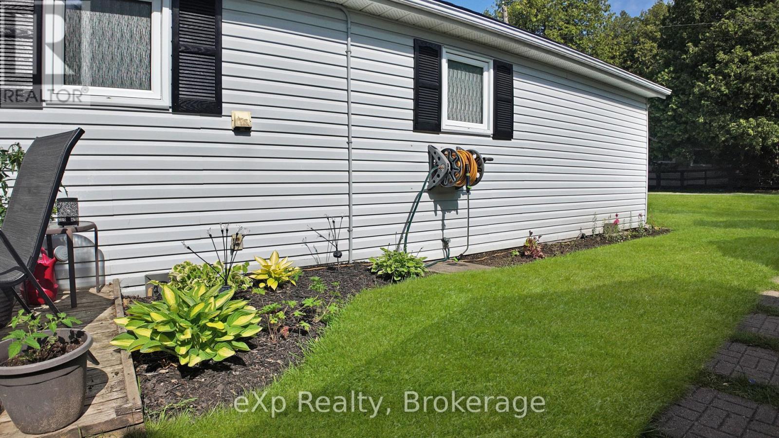 129 LAKE ROSALIND ROAD 1 - 25