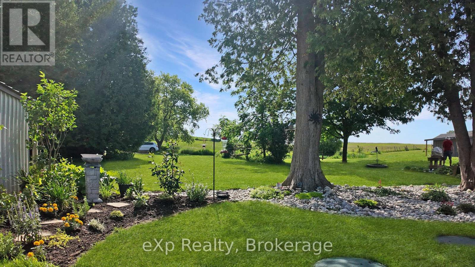 129 LAKE ROSALIND ROAD 1 - 26