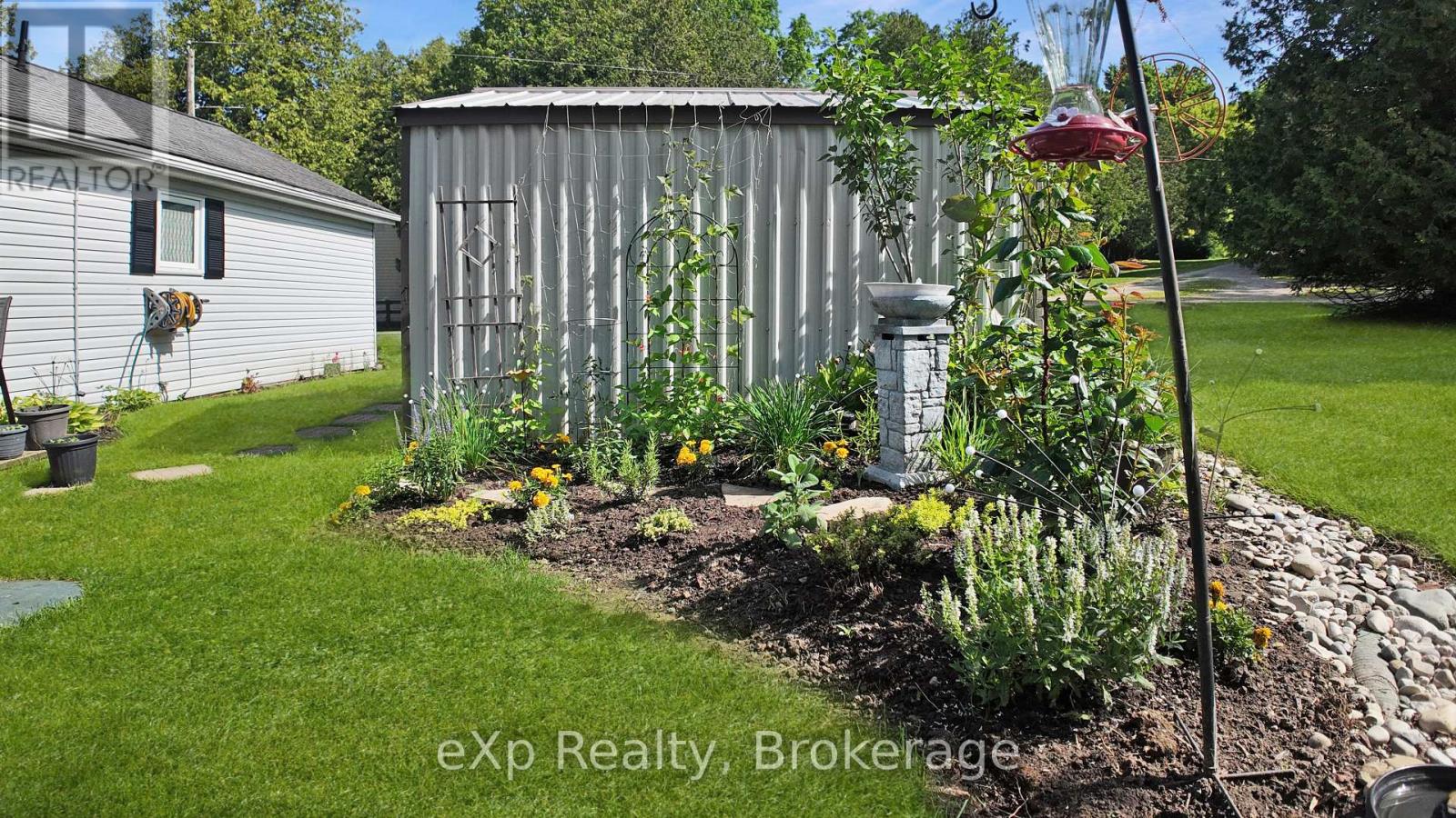 129 LAKE ROSALIND ROAD 1 - 27