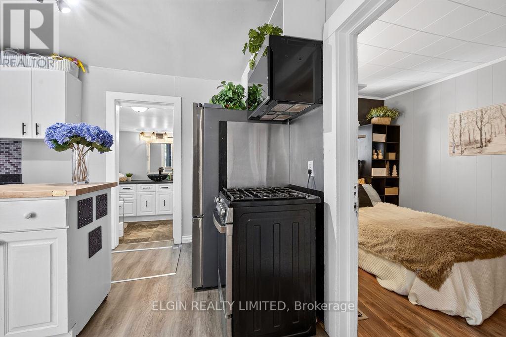 28 WALNUT STREET - Image 19