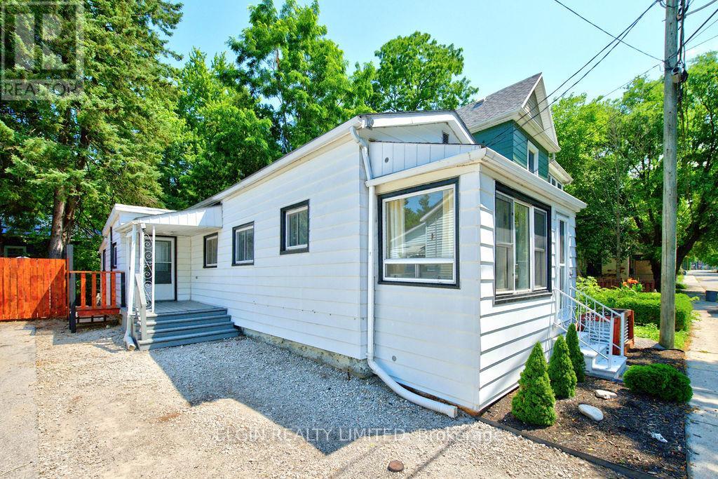 28 WALNUT STREET - Image 3
