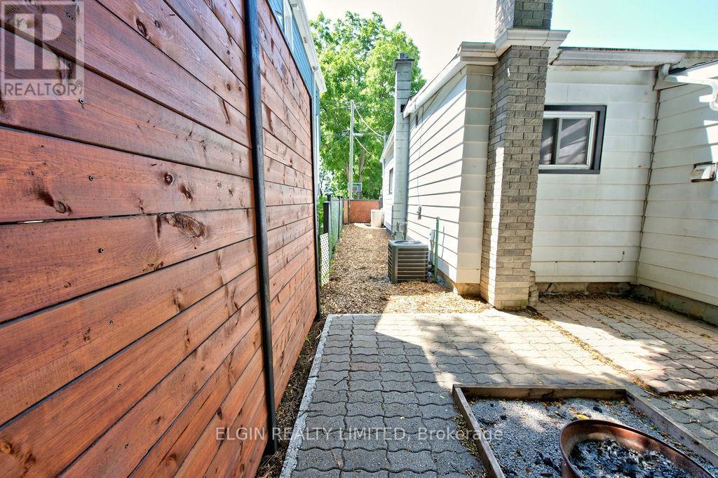 28 WALNUT STREET - Image 32