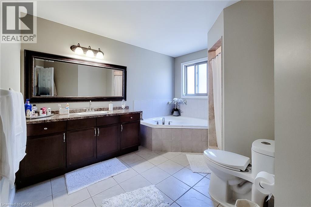 197 CLOVERLEAF Drive - 28