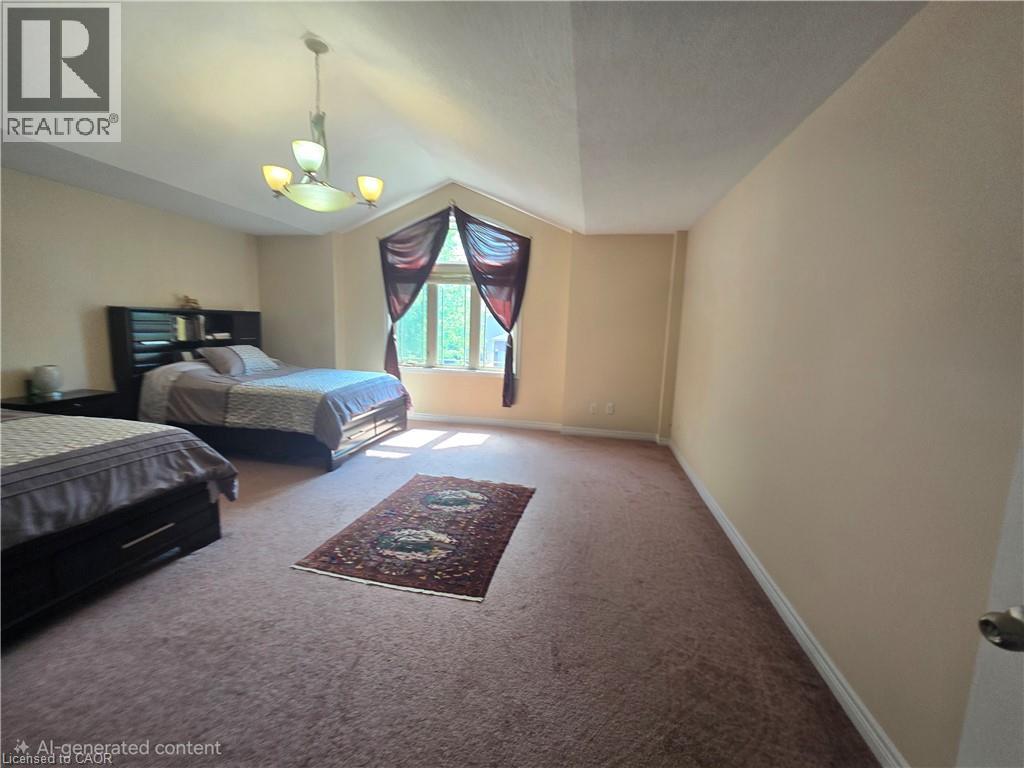 197 CLOVERLEAF Drive - Image 25