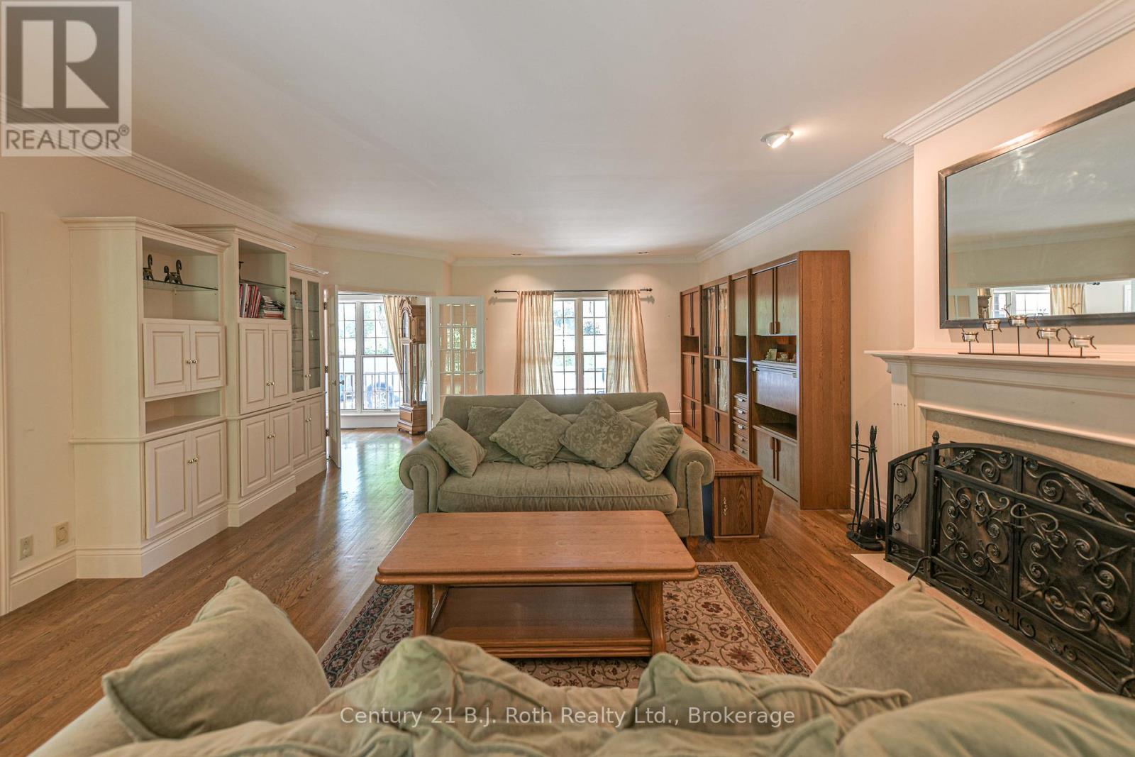 403 BAY STREET - Image 7