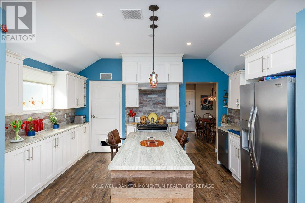 61 ROSEDALE AVENUE - 8