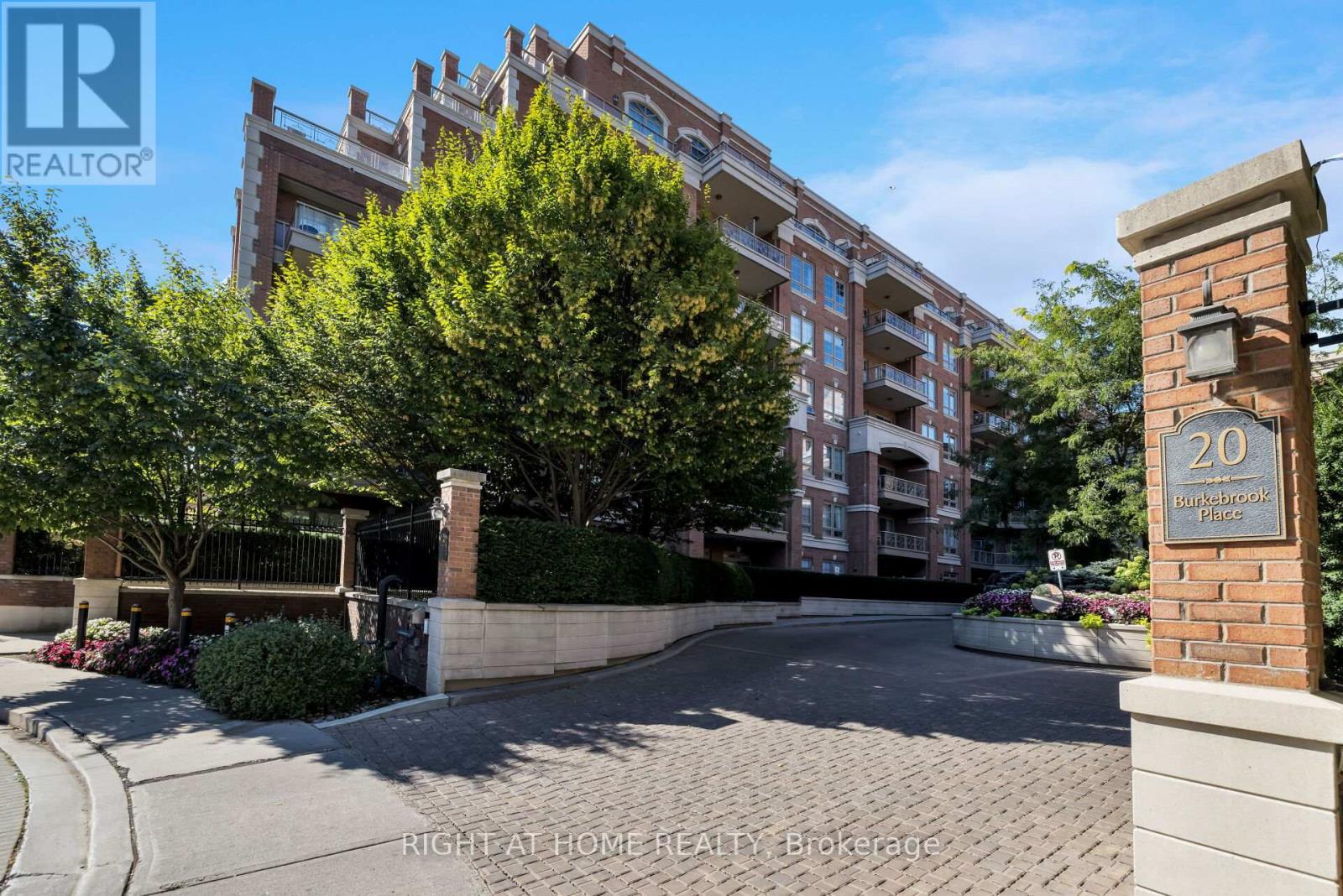 #306 20 BURKEBROOK PLACE - 1