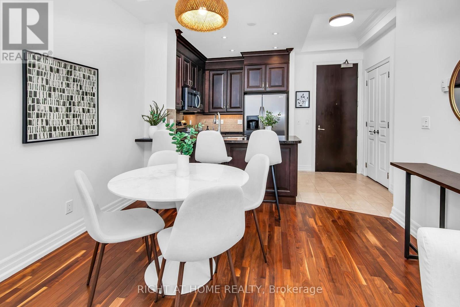 #306 20 BURKEBROOK PLACE - 12
