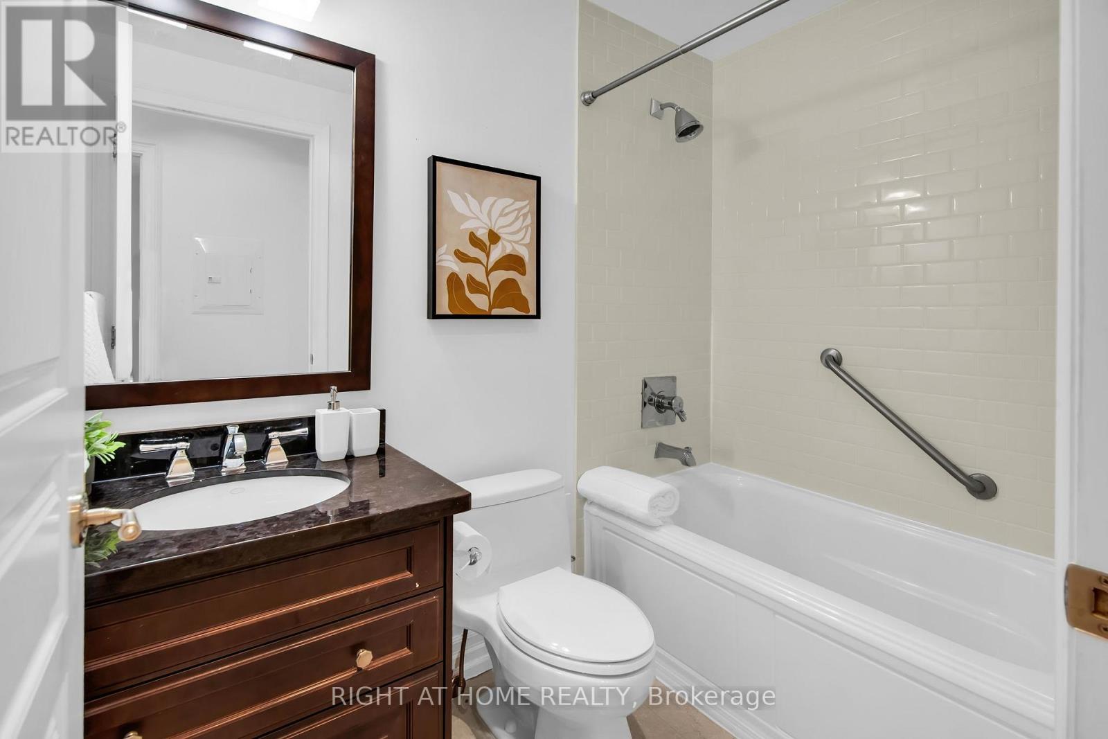 #306 20 BURKEBROOK PLACE - 17