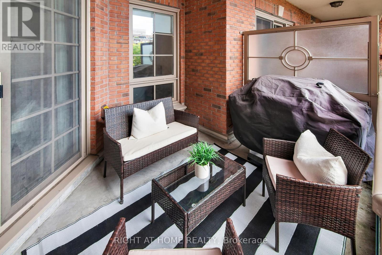 #306 20 BURKEBROOK PLACE - 20