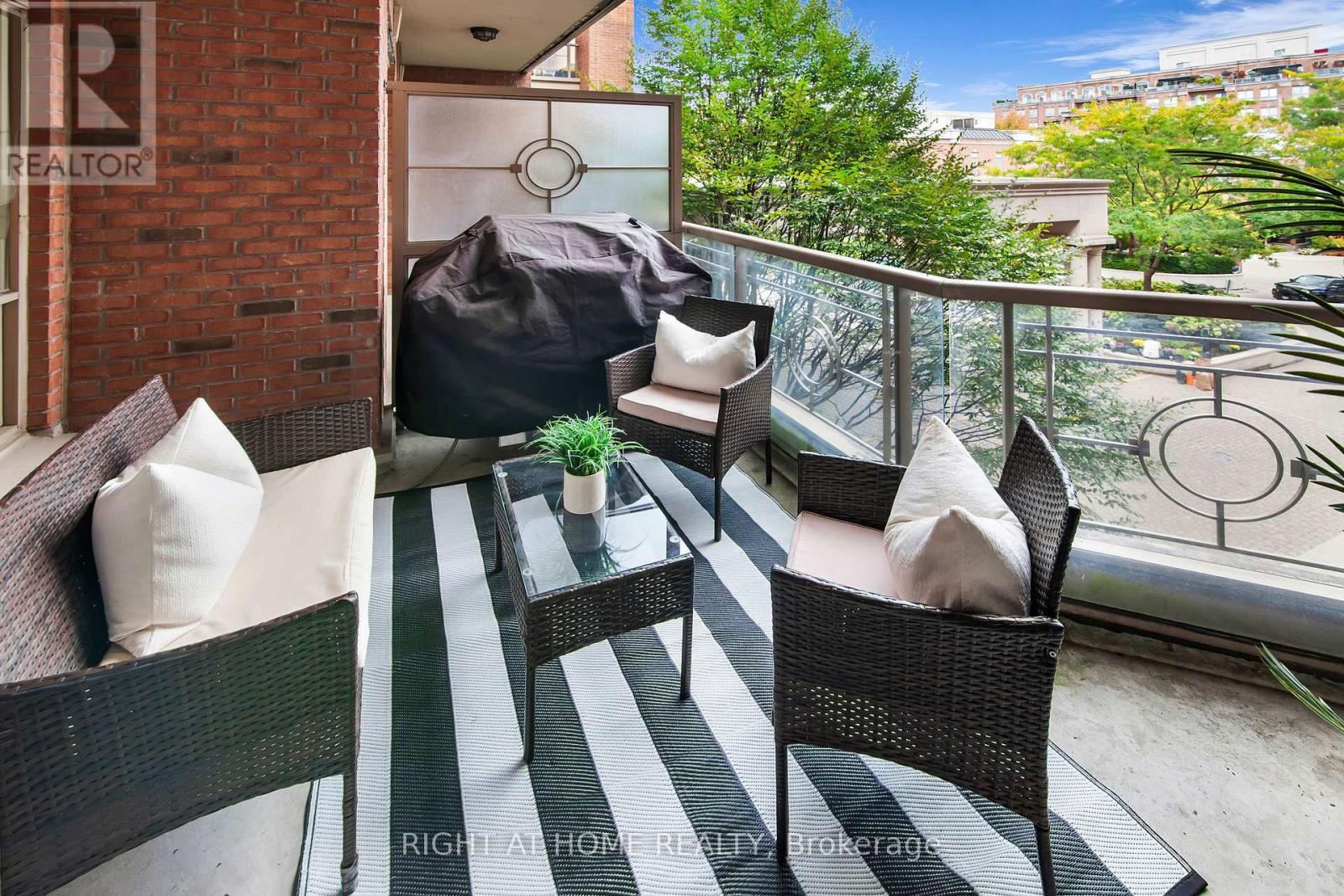 #306 20 BURKEBROOK PLACE - 22