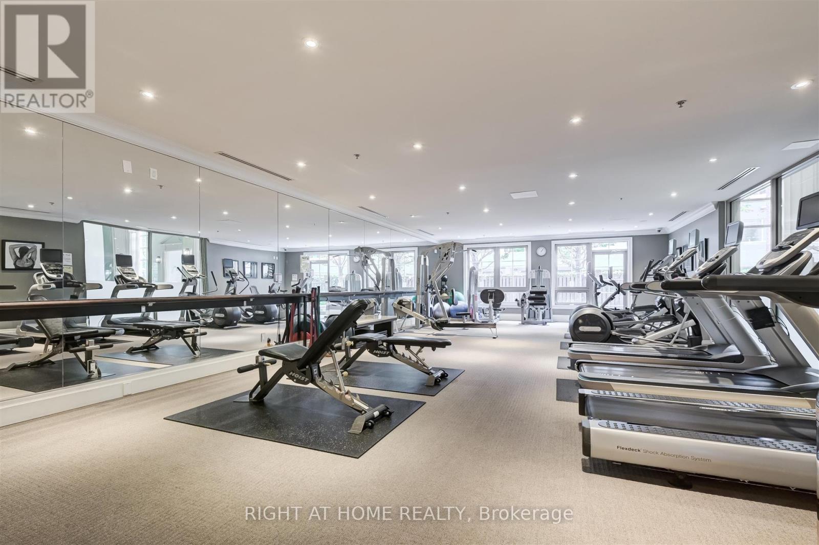 #306 20 BURKEBROOK PLACE - 24