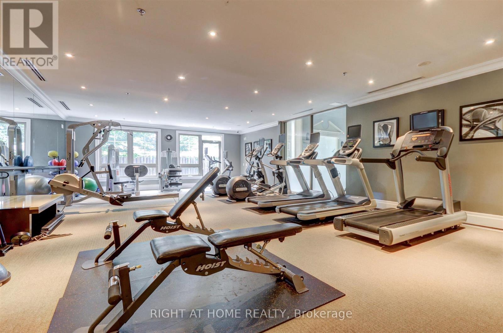 #306 20 BURKEBROOK PLACE - 25