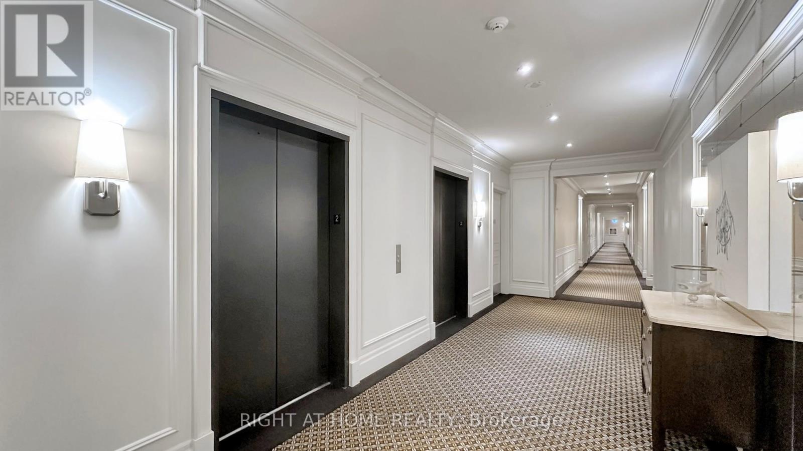 #306 20 BURKEBROOK PLACE - 5