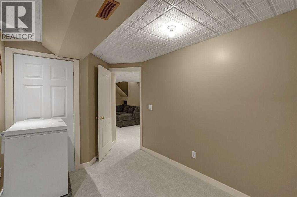 274 Somerside Park SW — photo 29