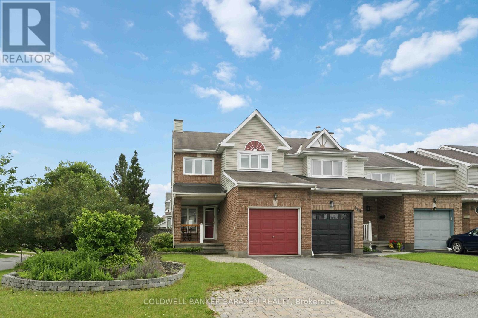 191 MARKLAND CRESCENT - 1