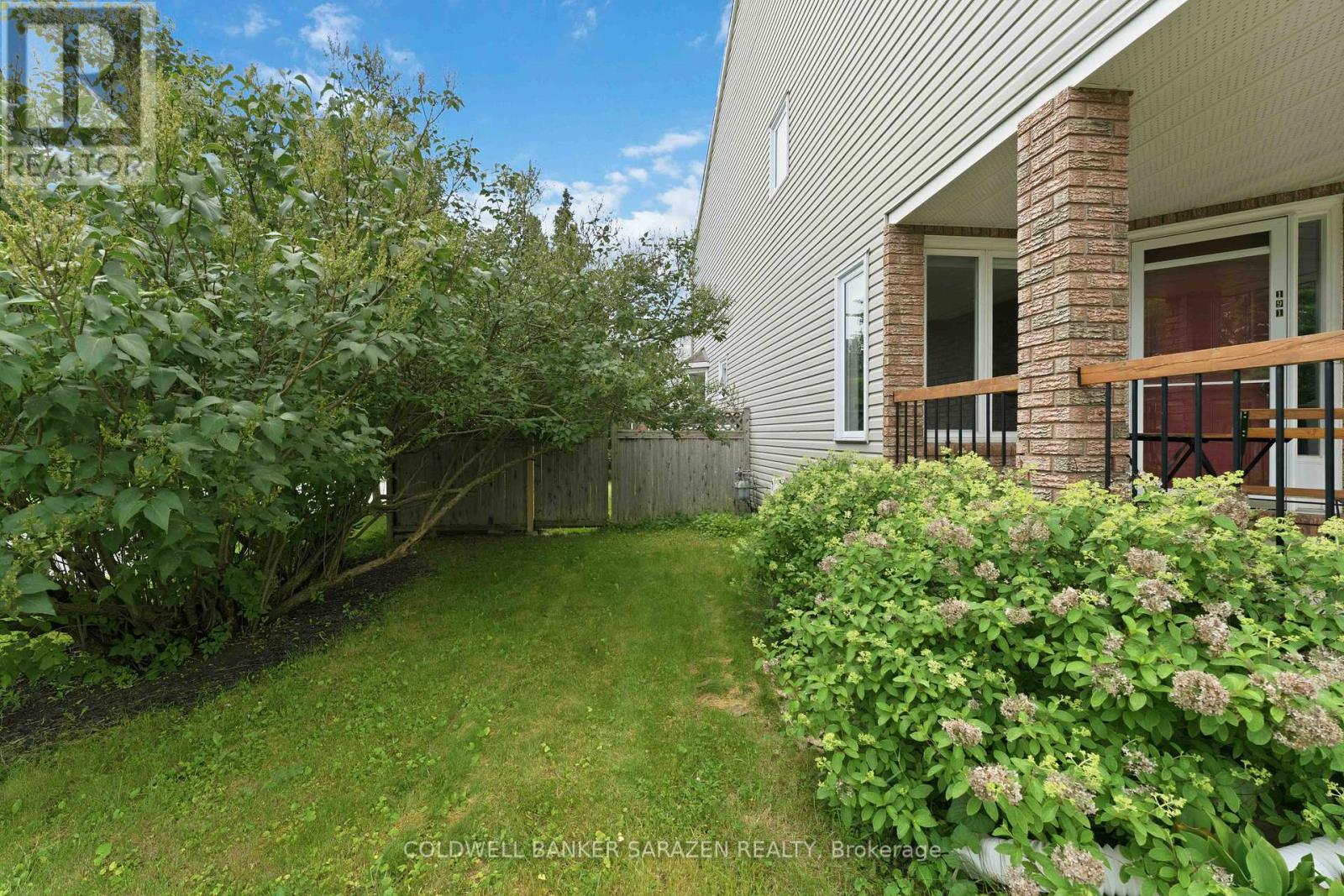 191 MARKLAND CRESCENT - 4